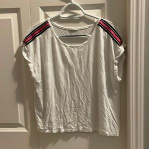 brand is ardene crop top, size is xl, colour is mainly white